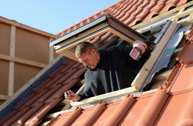 Pose de fenêtres de toit Velux à Béruges